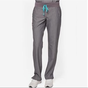 Women’s Kade Cargo Scrub Pants